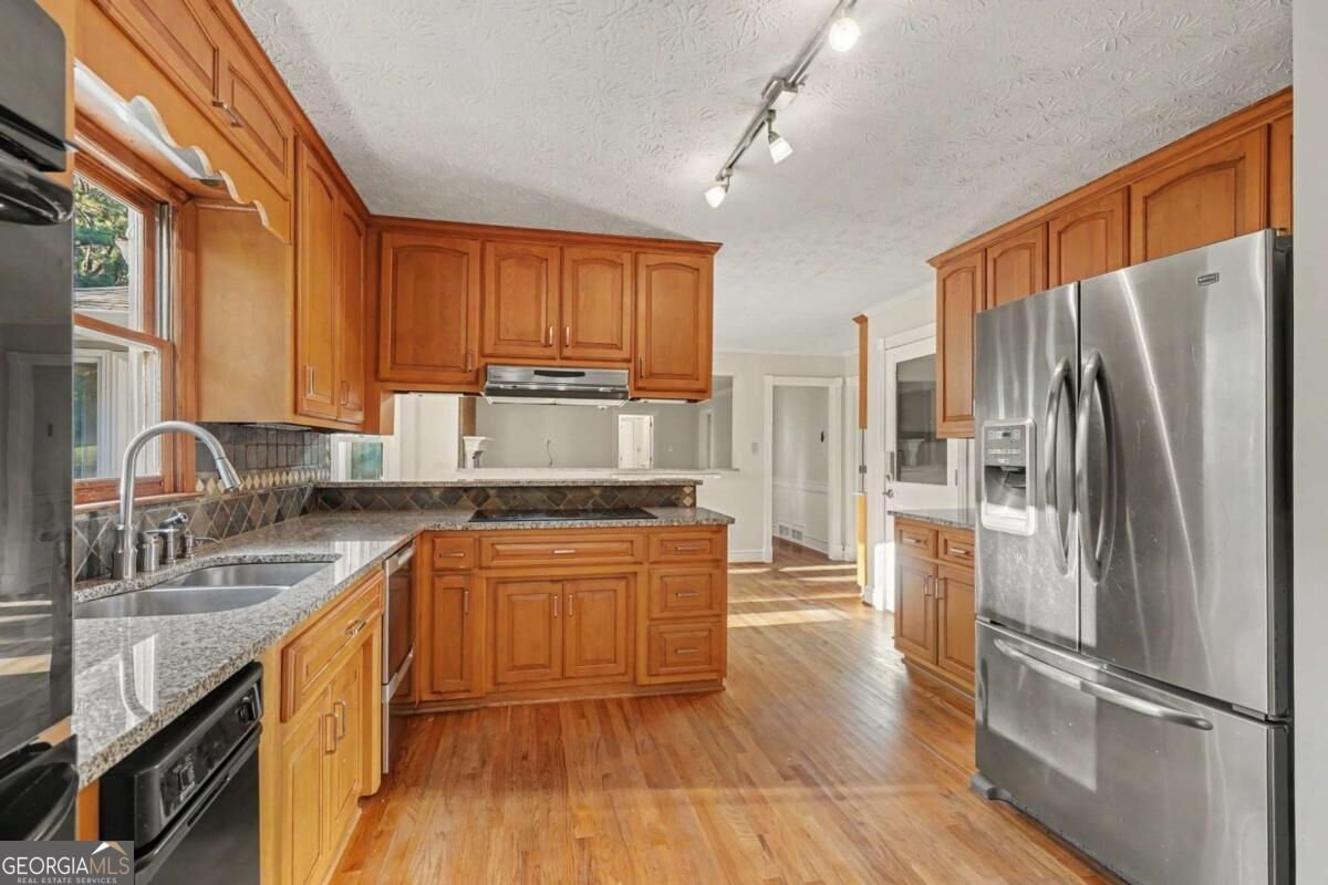 4857 Castlewood Drive Lilburn - Photo 13