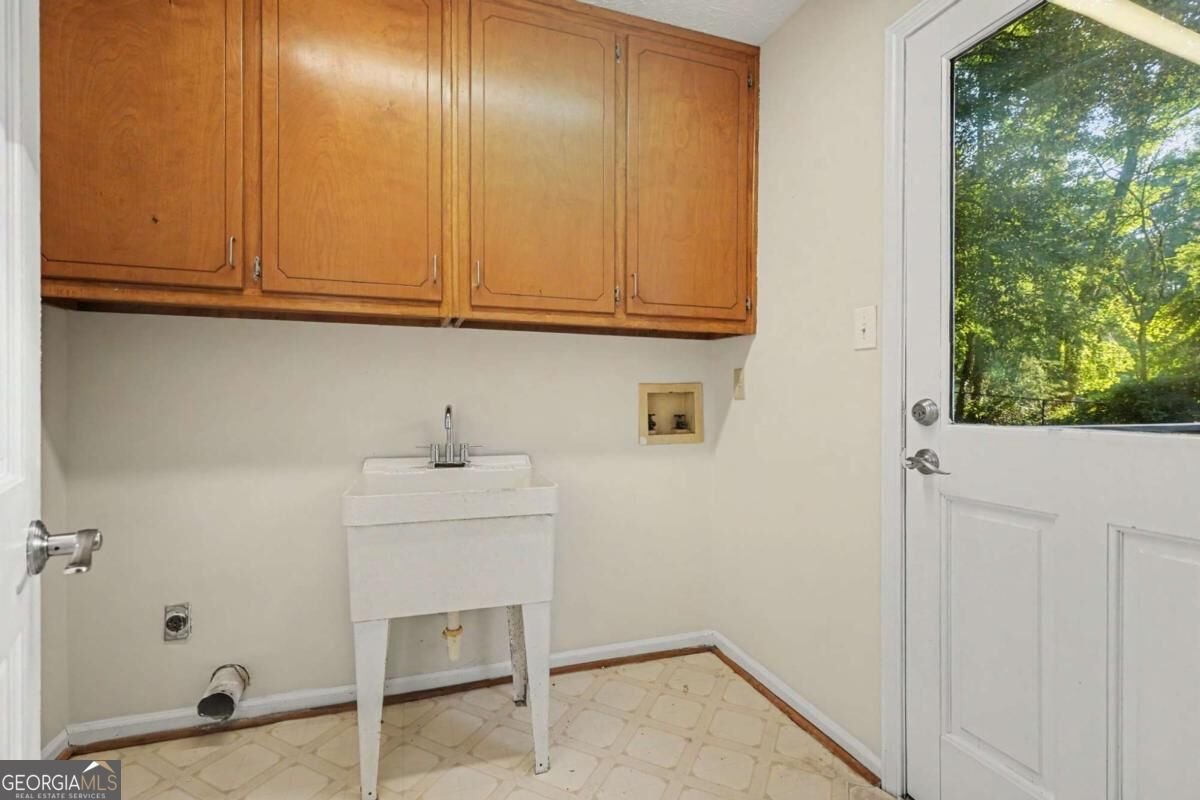 4857 Castlewood Drive Lilburn - Photo 28