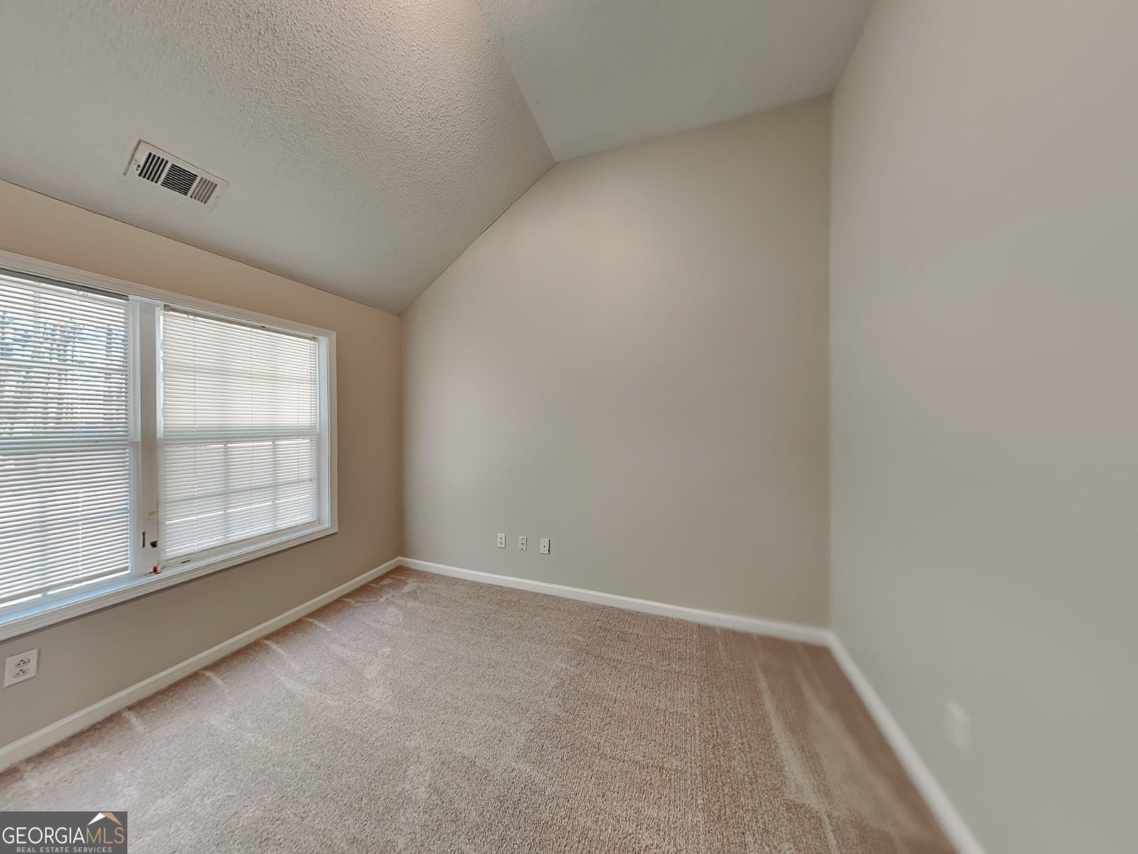 2440 Vine Street Union City - Photo 10