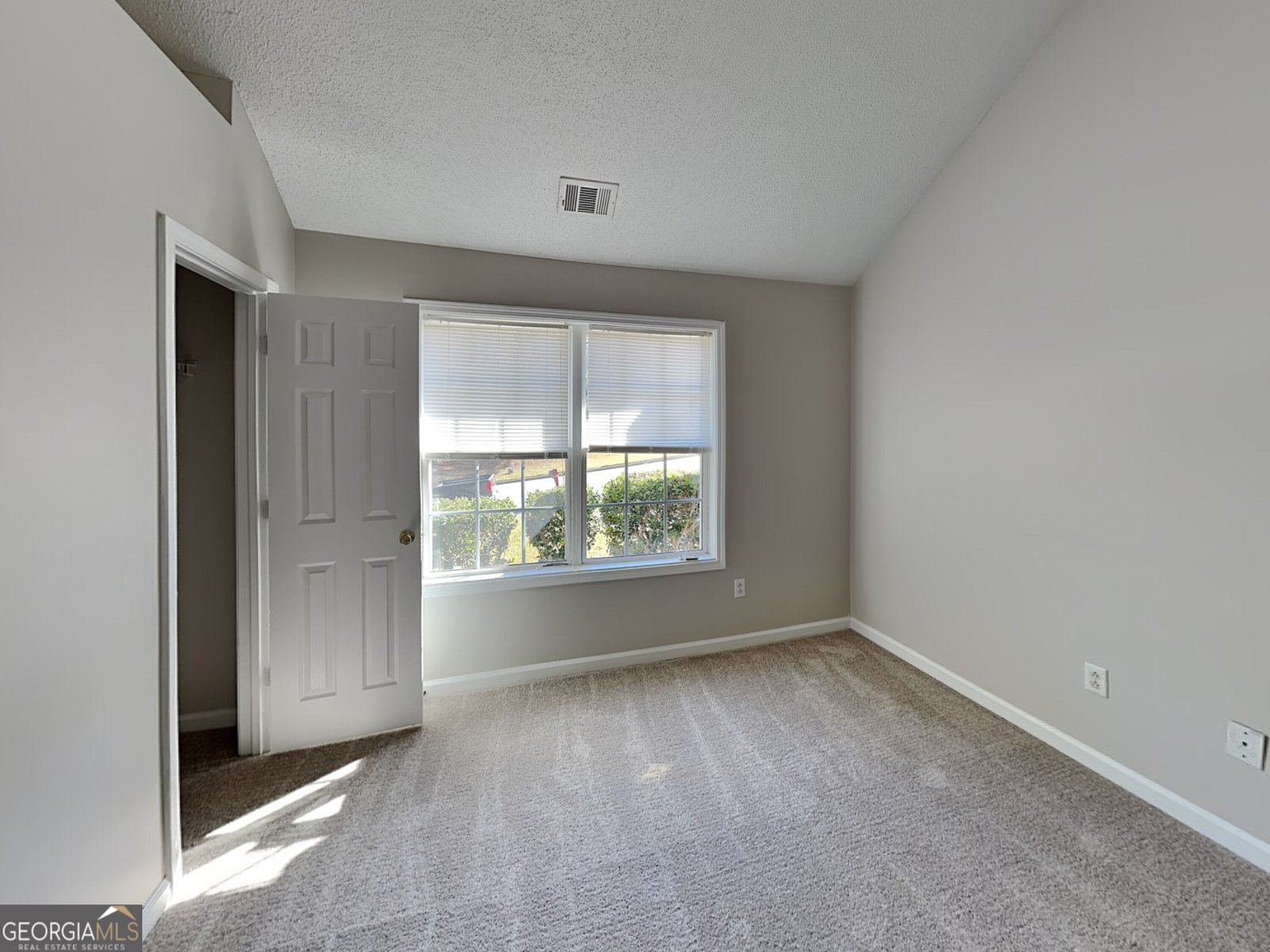 2440 Vine Street Union City - Photo 12