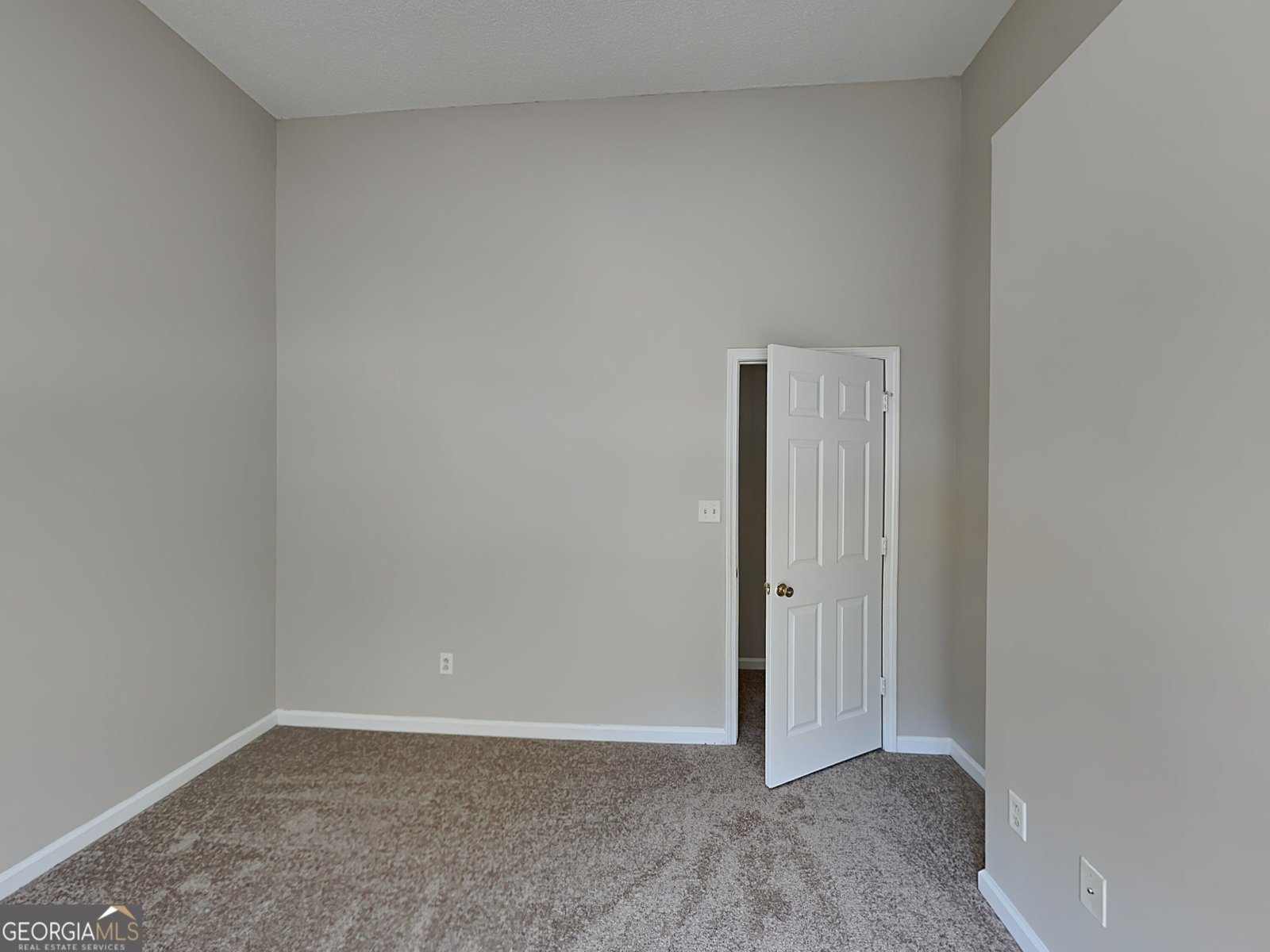 2440 Vine Street Union City - Photo 13
