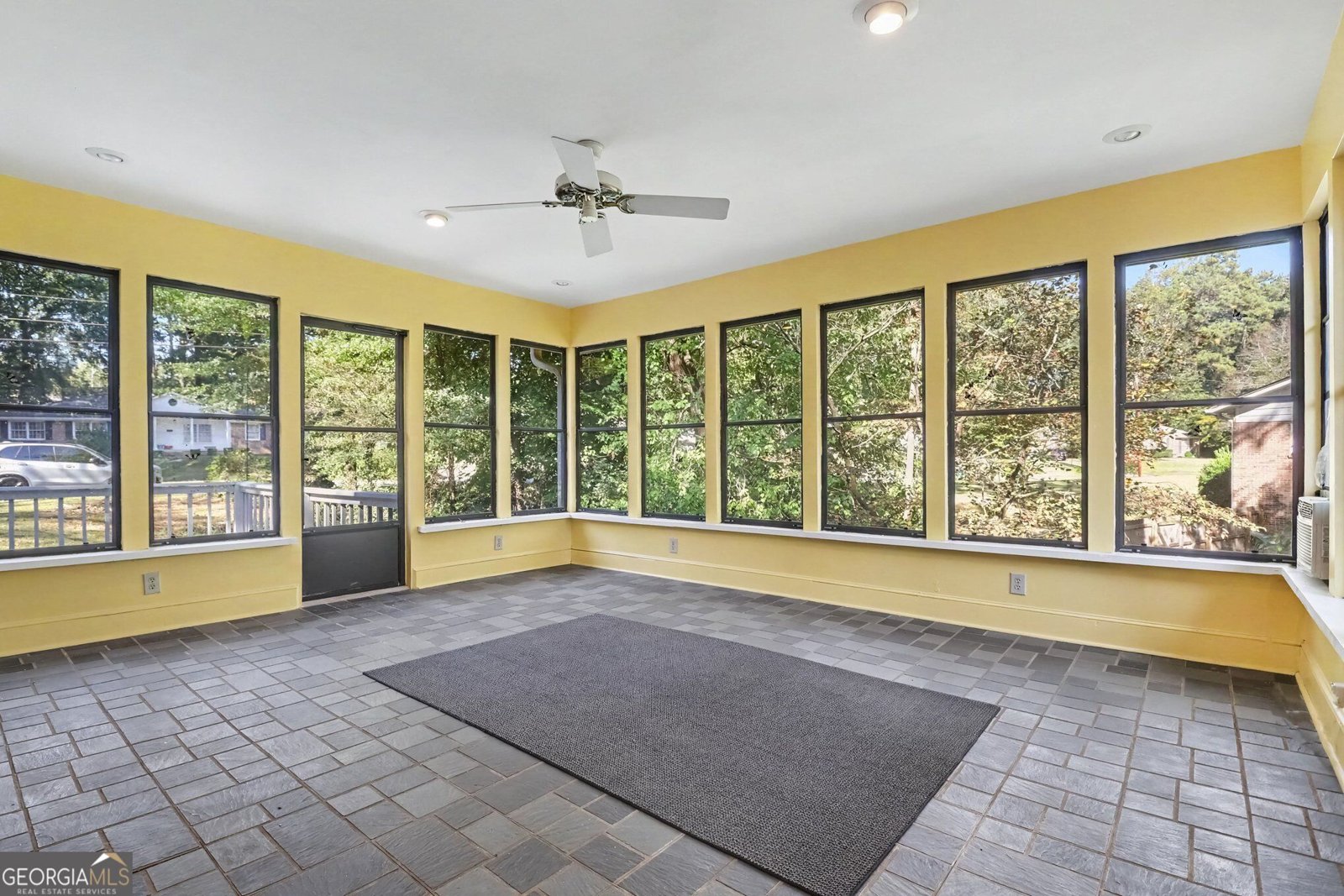 2027 Gainsborough Drive Chamblee - Photo 11