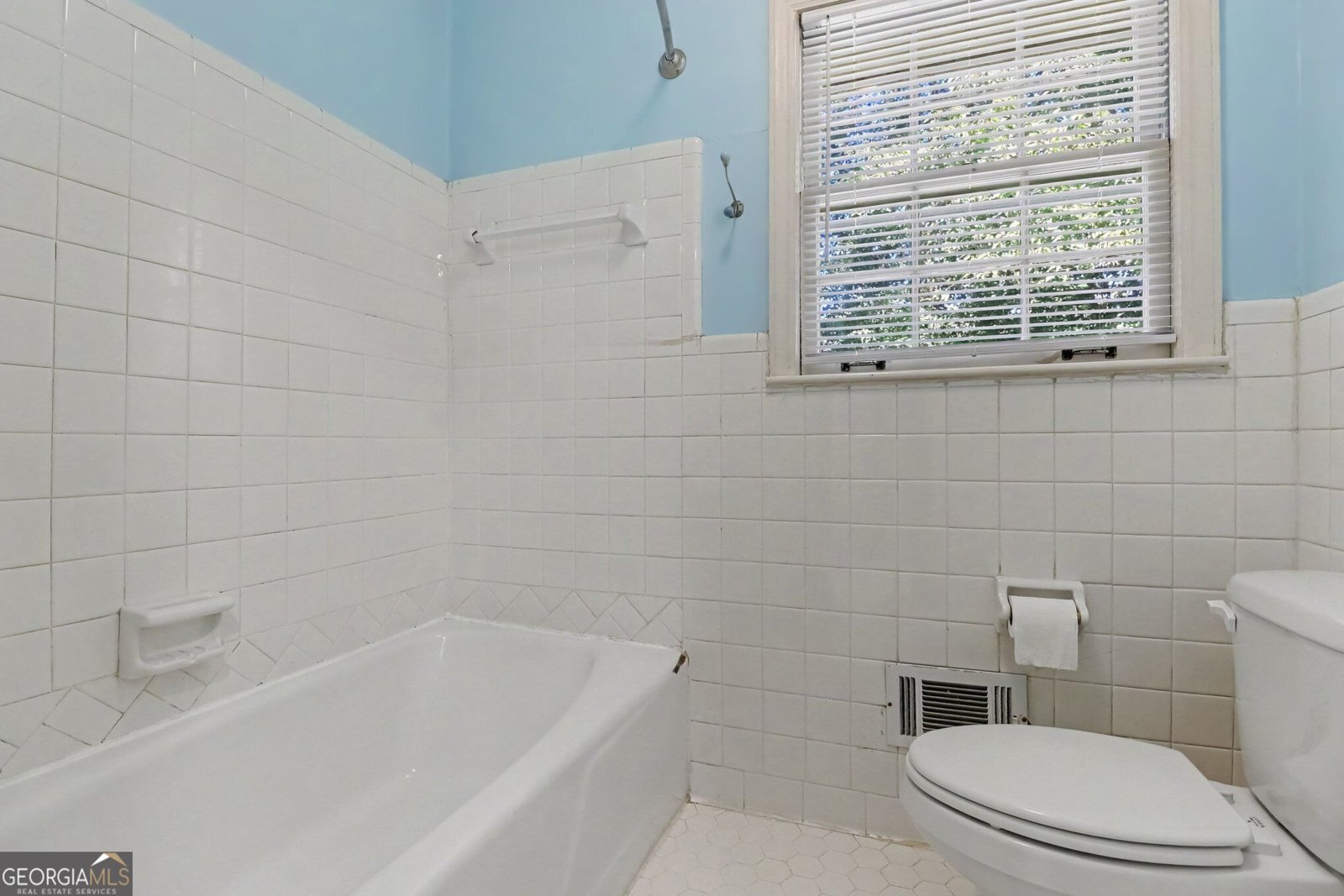 2027 Gainsborough Drive Chamblee - Photo 18