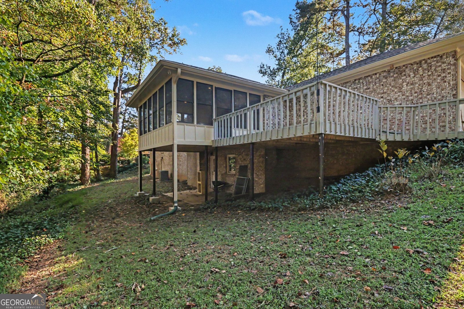 2027 Gainsborough Drive Chamblee - Photo 24