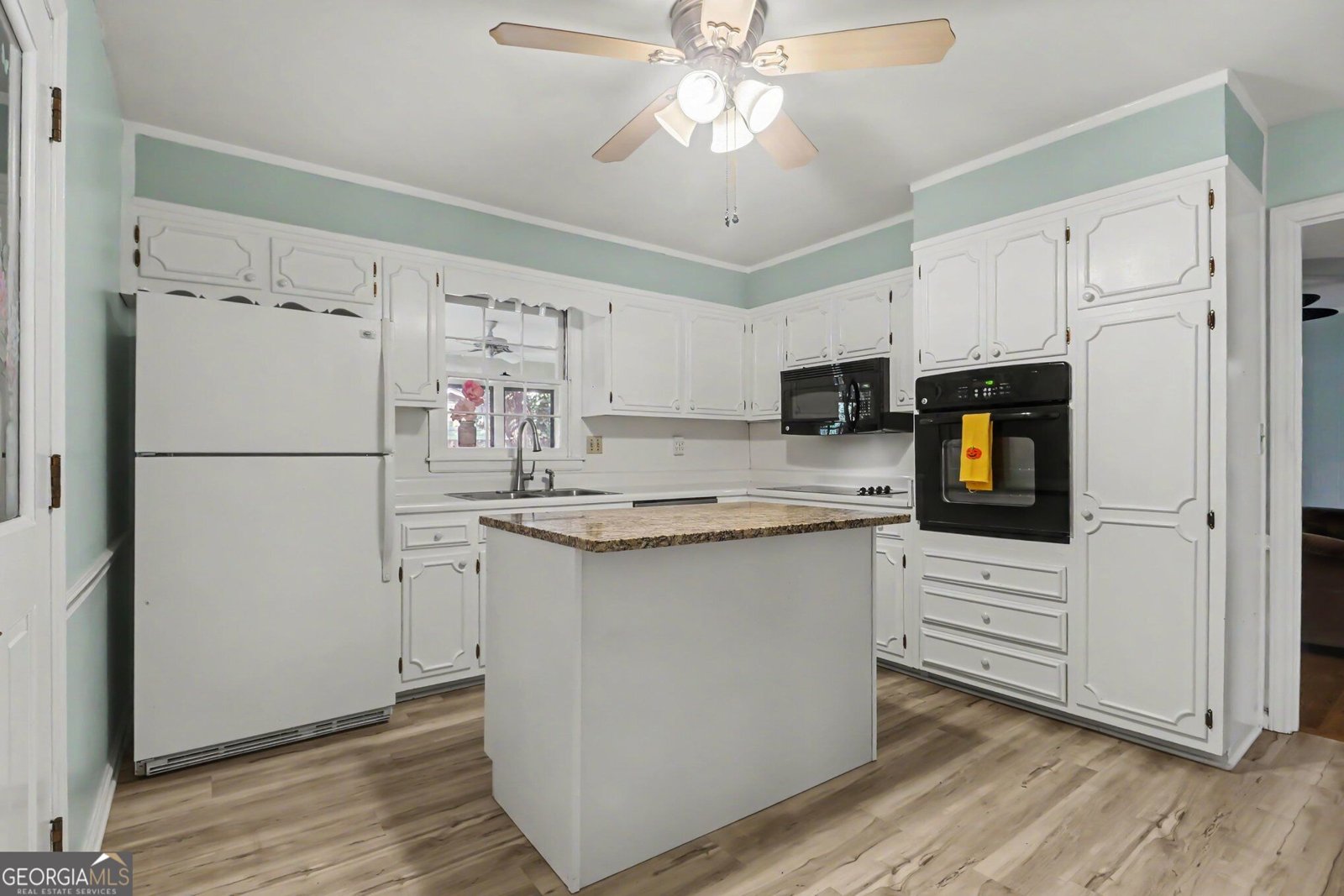 2027 Gainsborough Drive Chamblee - Photo 9