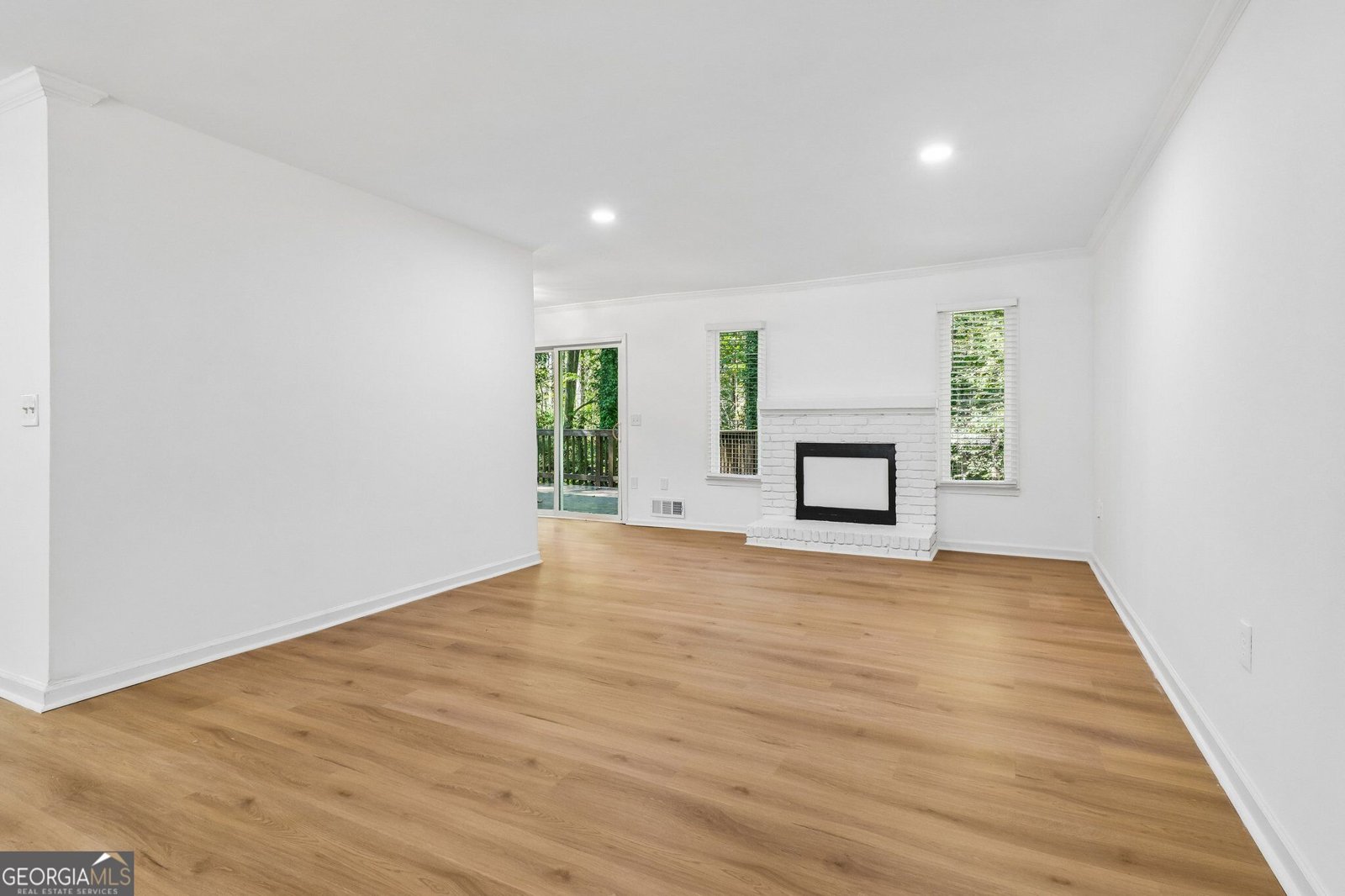 837 Hemingway Road Stone Mountain - Photo 11