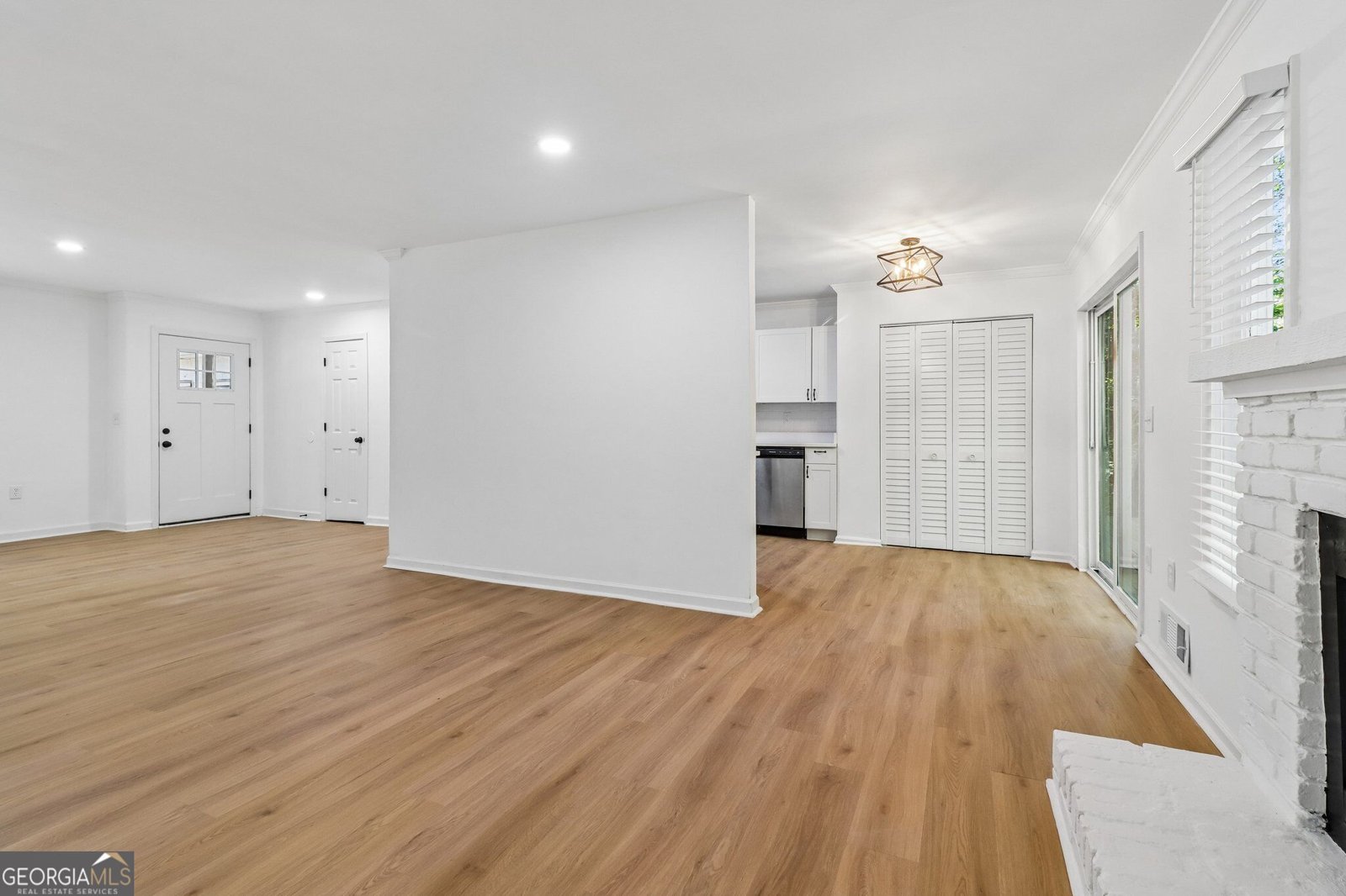 837 Hemingway Road Stone Mountain - Photo 16