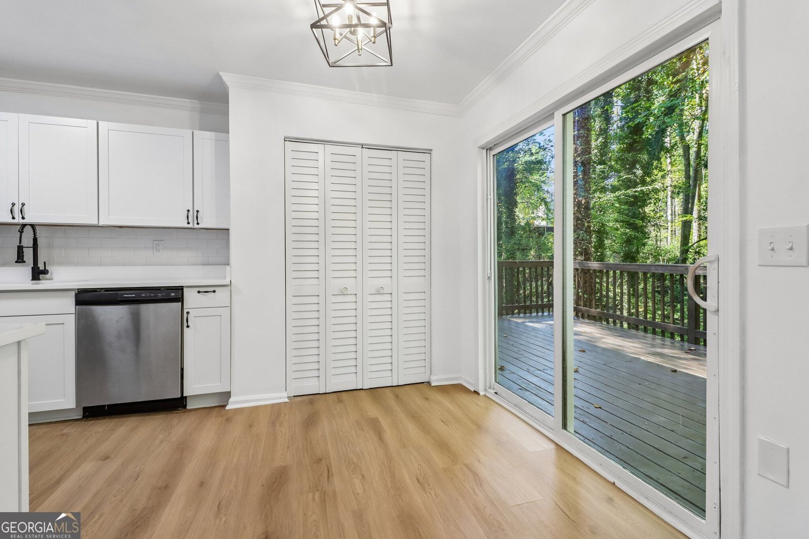 837 Hemingway Road Stone Mountain - Photo 17