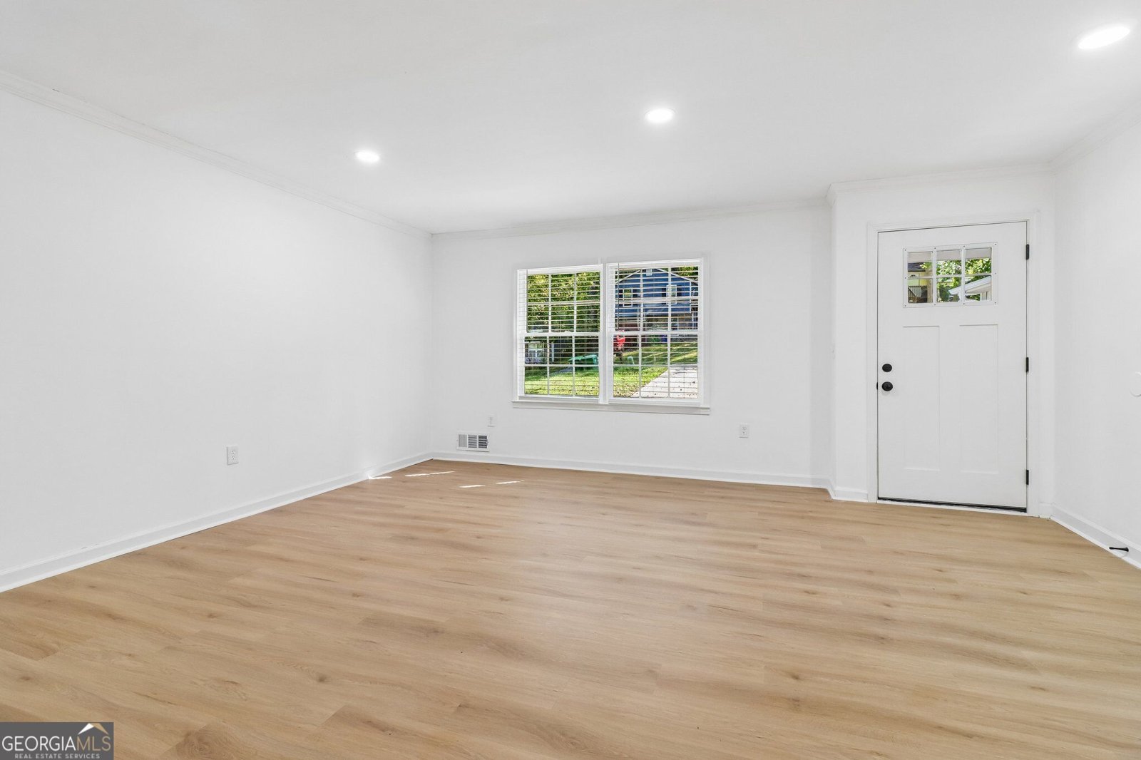 837 Hemingway Road Stone Mountain - Photo 8