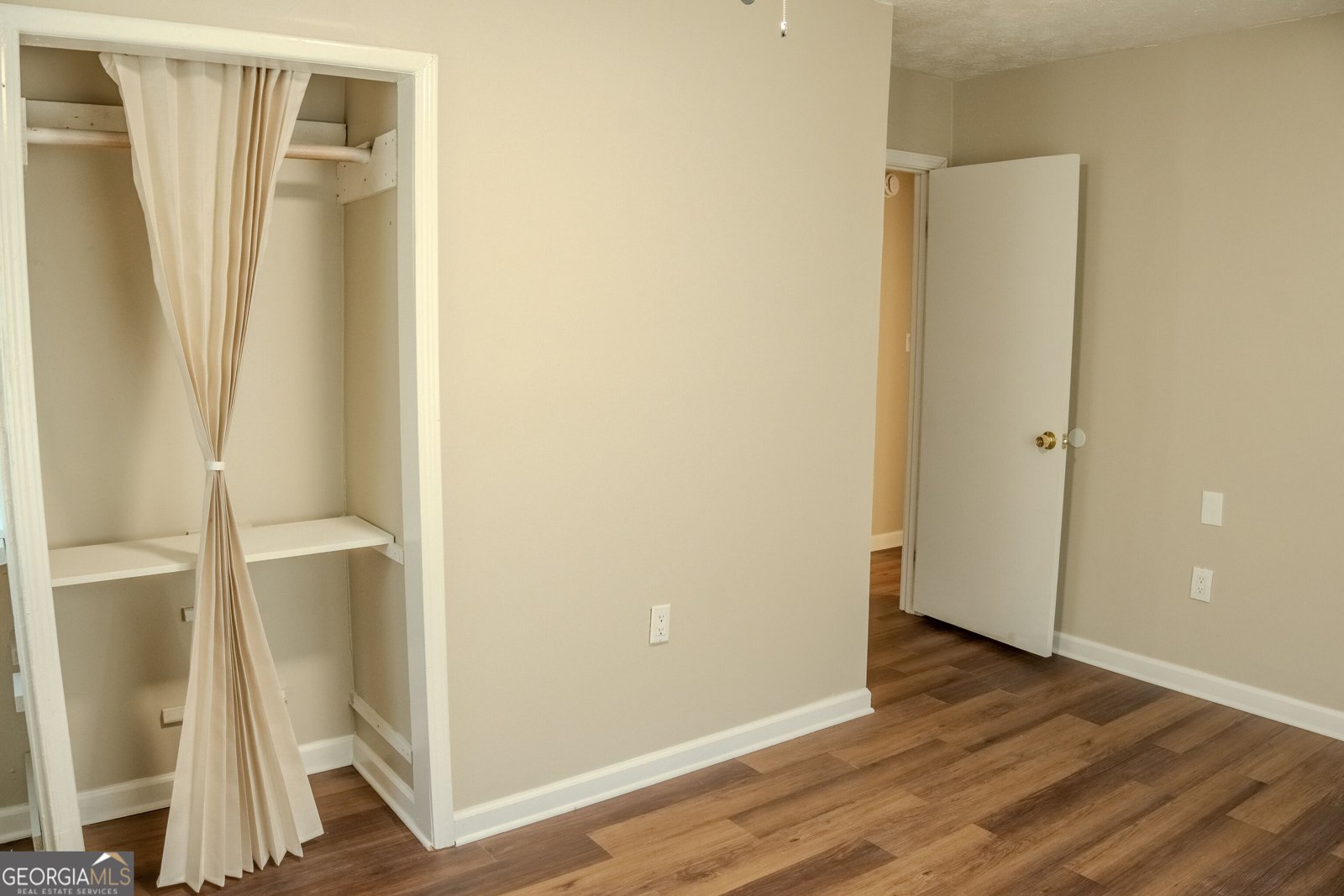 7466 Ann Street Riverdale - Photo 10