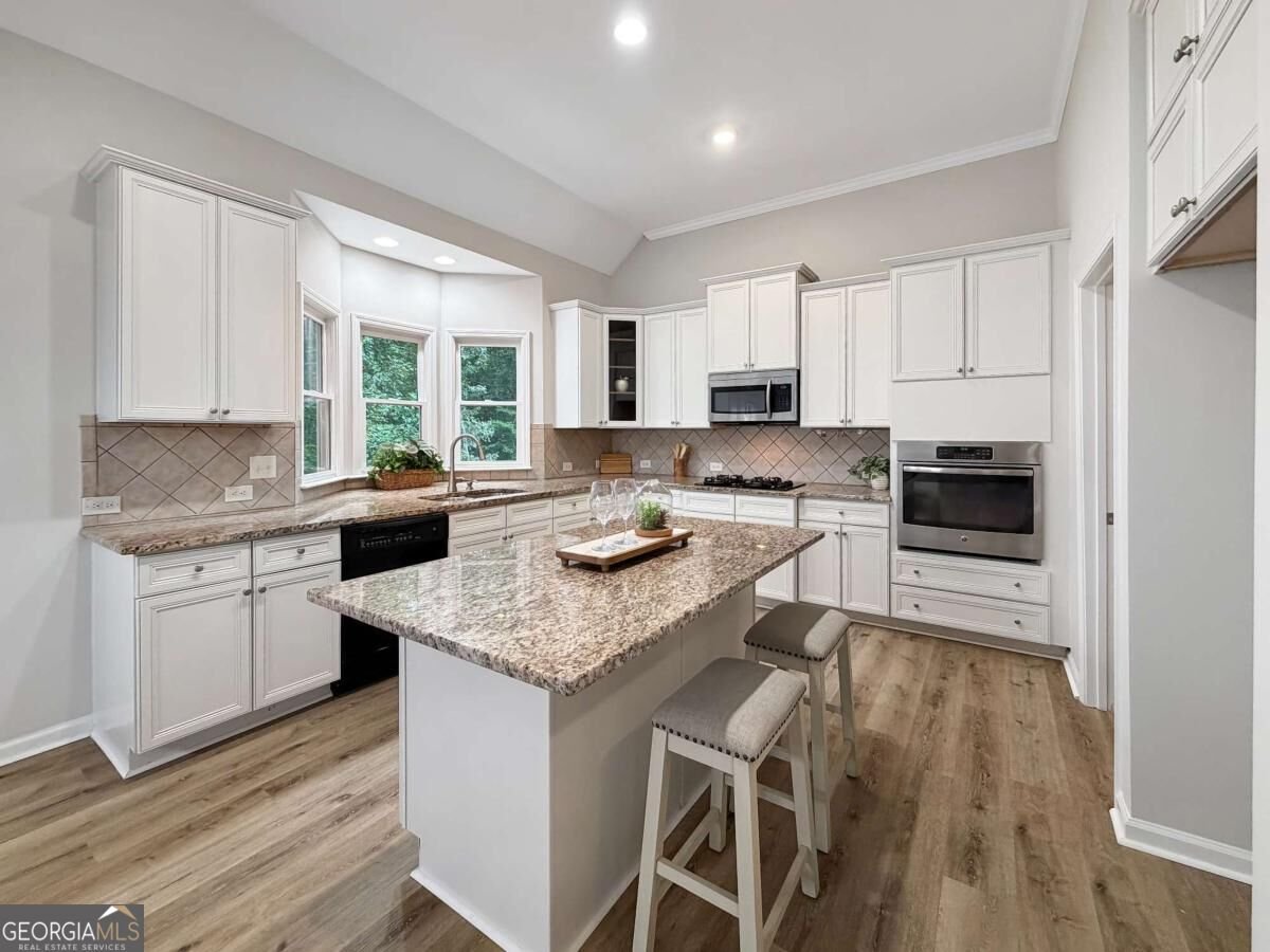 3792 Suwanee Mill Drive Buford - Photo 7