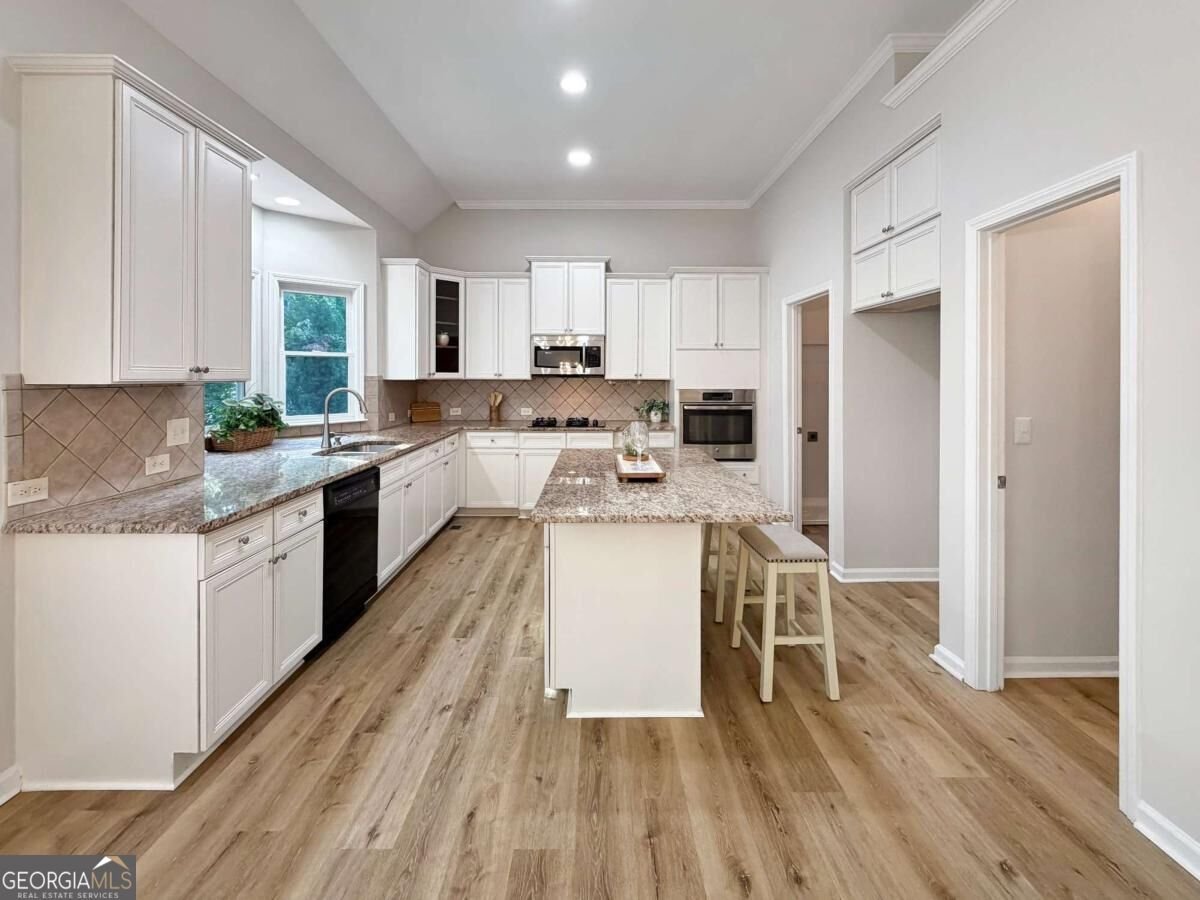 3792 Suwanee Mill Drive Buford - Photo 8