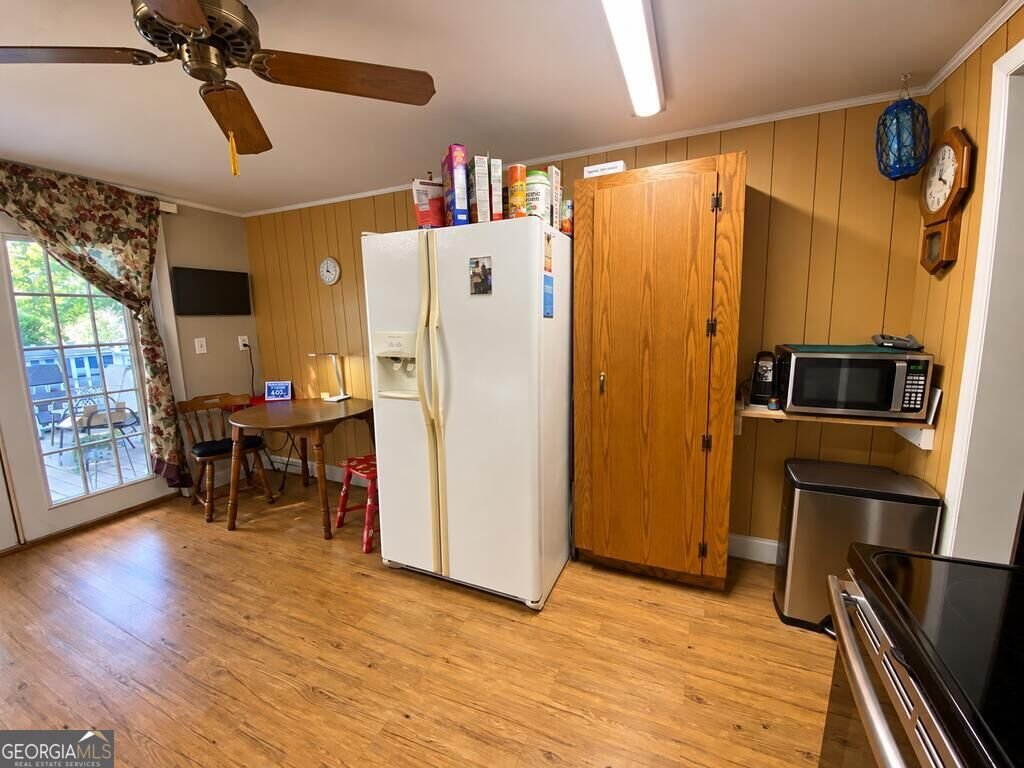 593 Hooker Rd Chatsworth - Photo 9