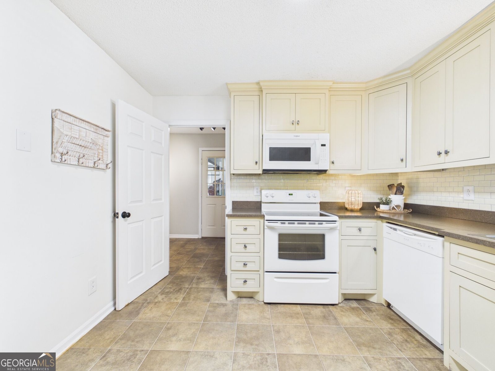 459 Ashville Drive Macon - Photo 18