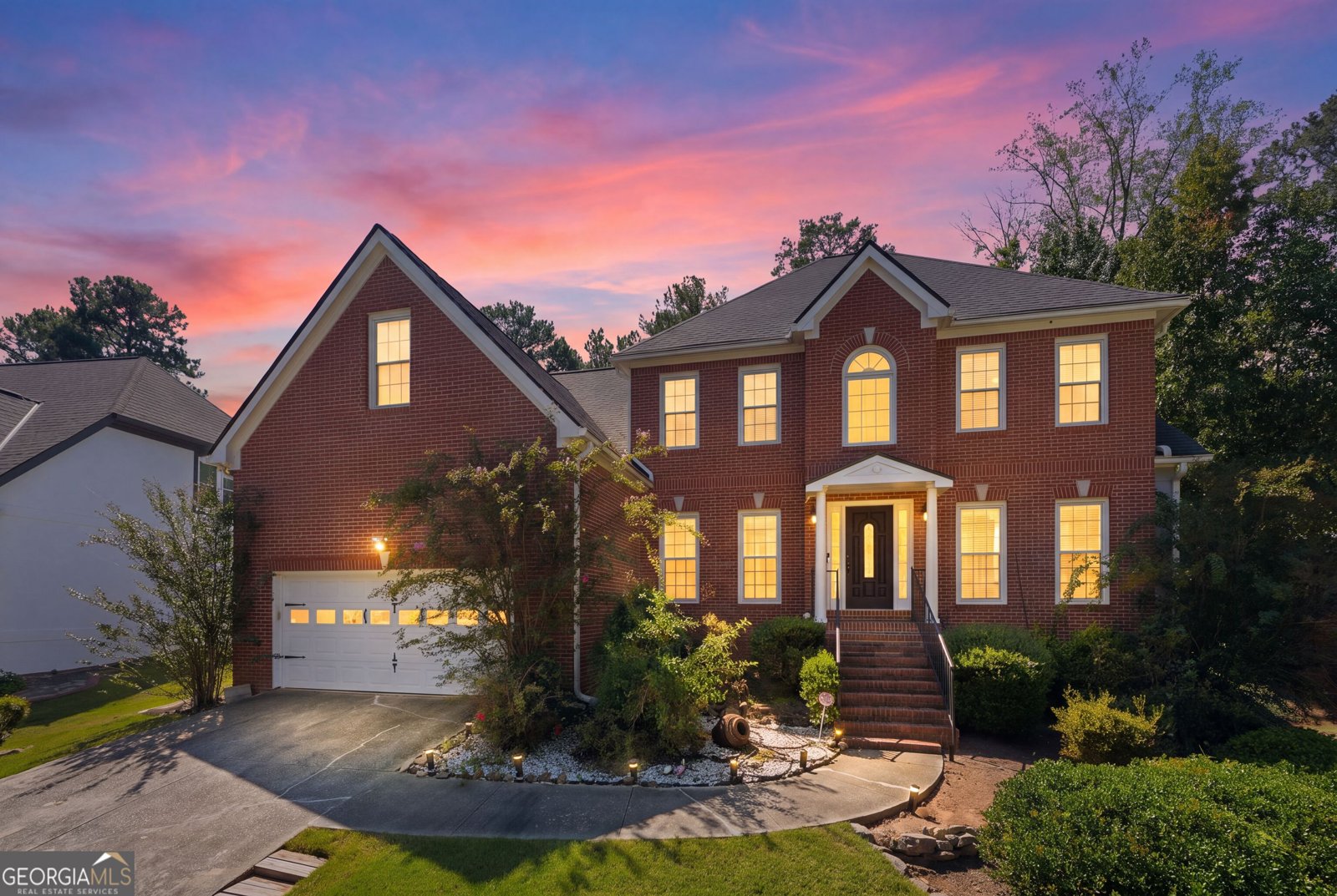 390 Wildwood Lake Court Suwanee - main photo