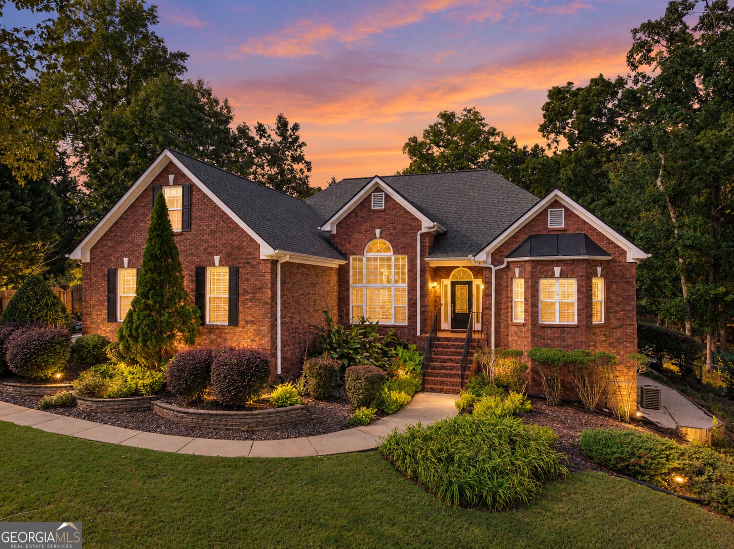 1616 Holly Ridge Drive Loganville - main photo