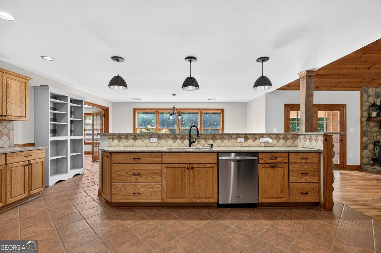 221 Valley Way Hampton - Photo 10