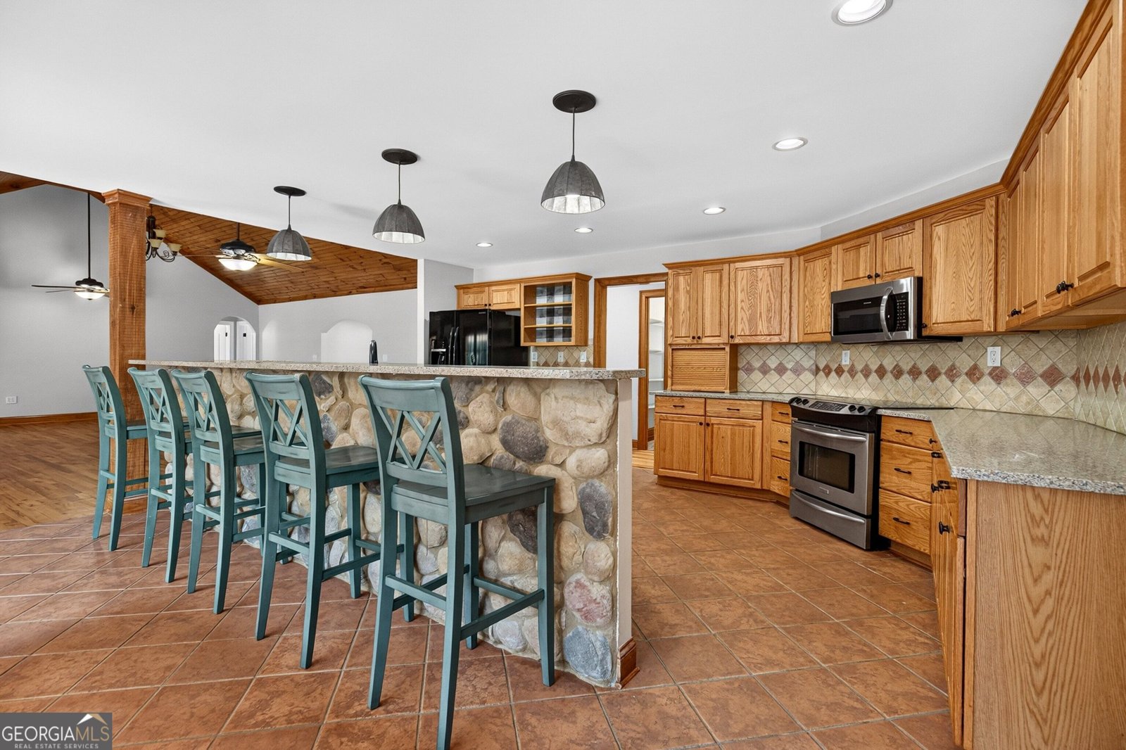 221 Valley Way Hampton - Photo 11