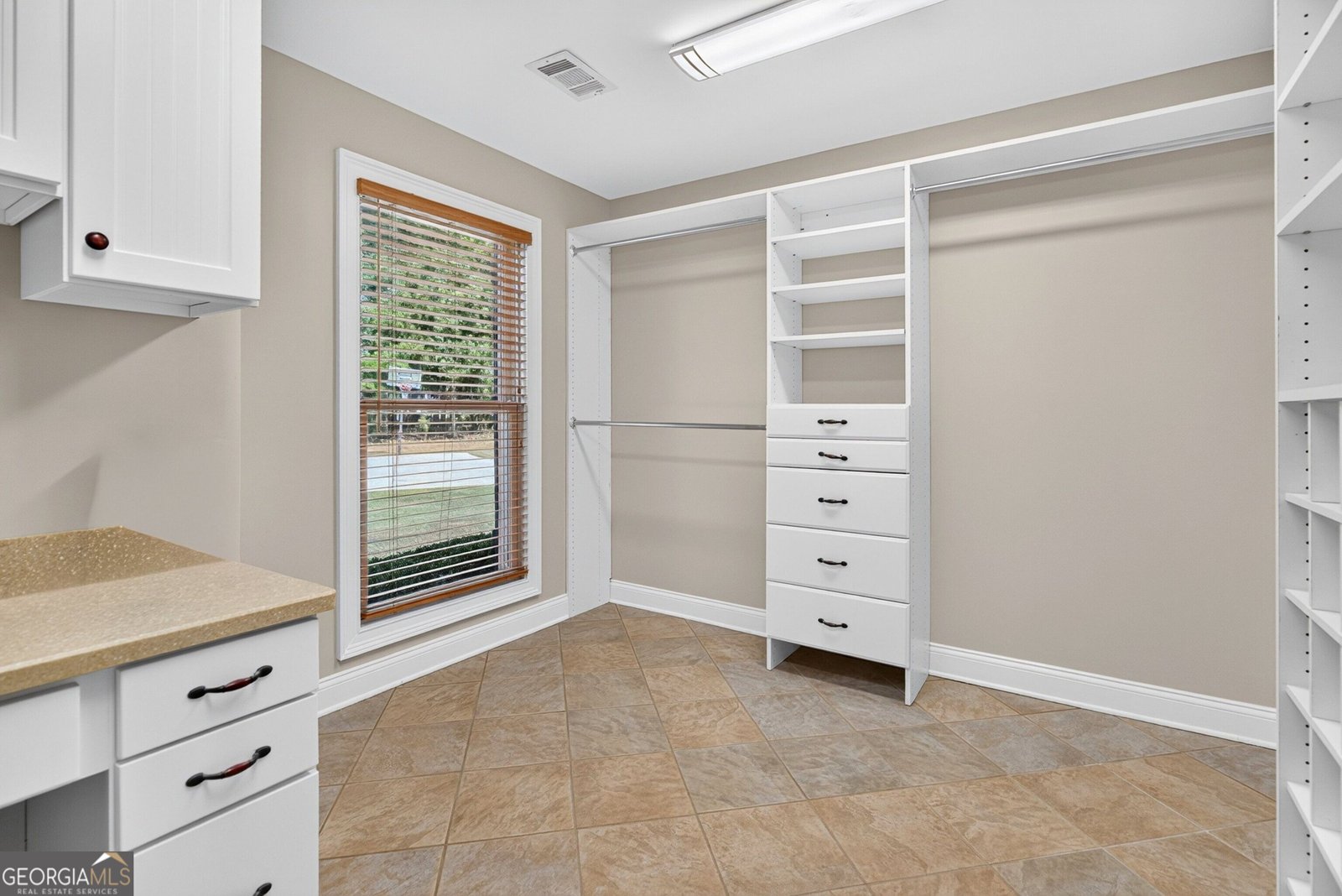 221 Valley Way Hampton - Photo 39