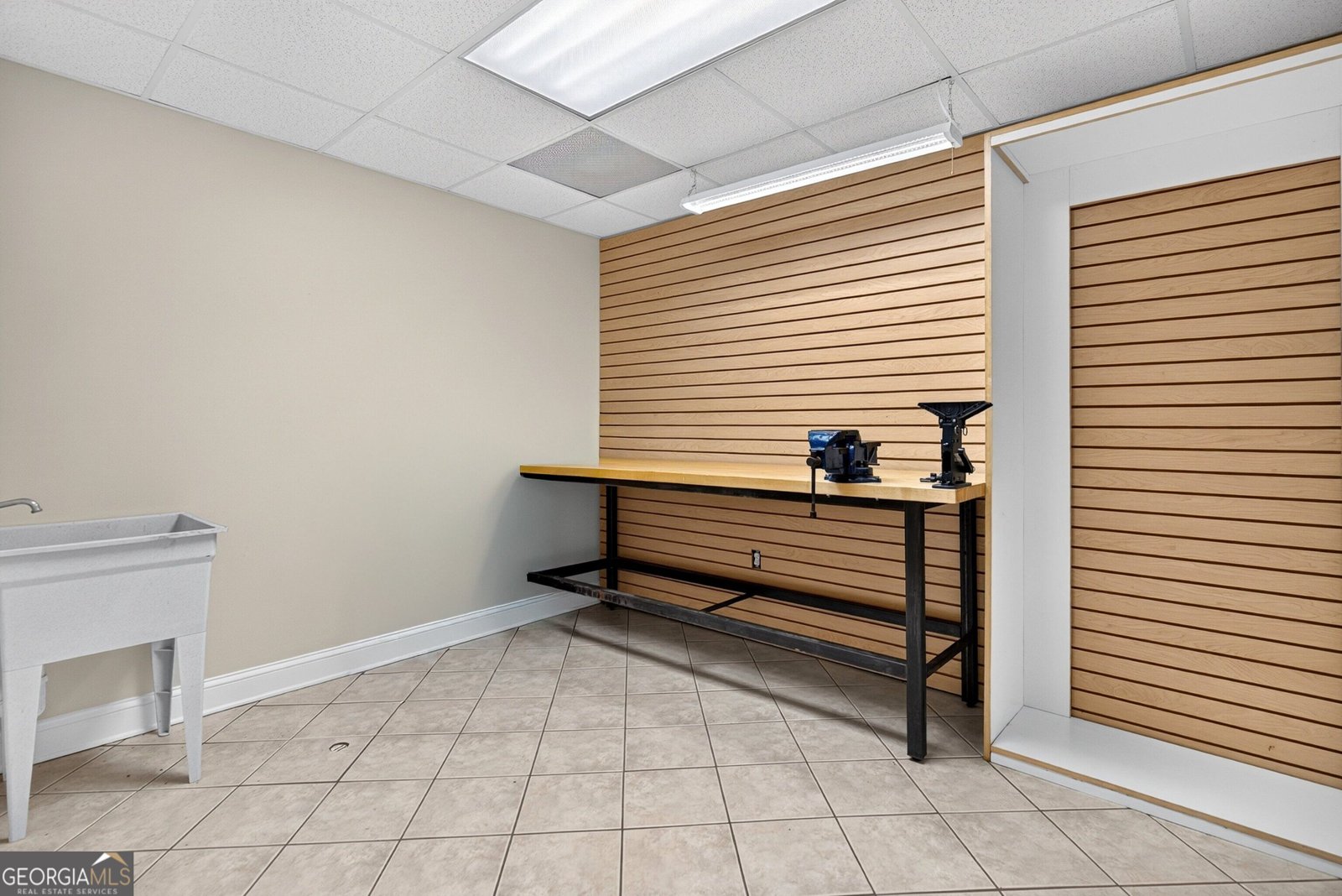 221 Valley Way Hampton - Photo 40