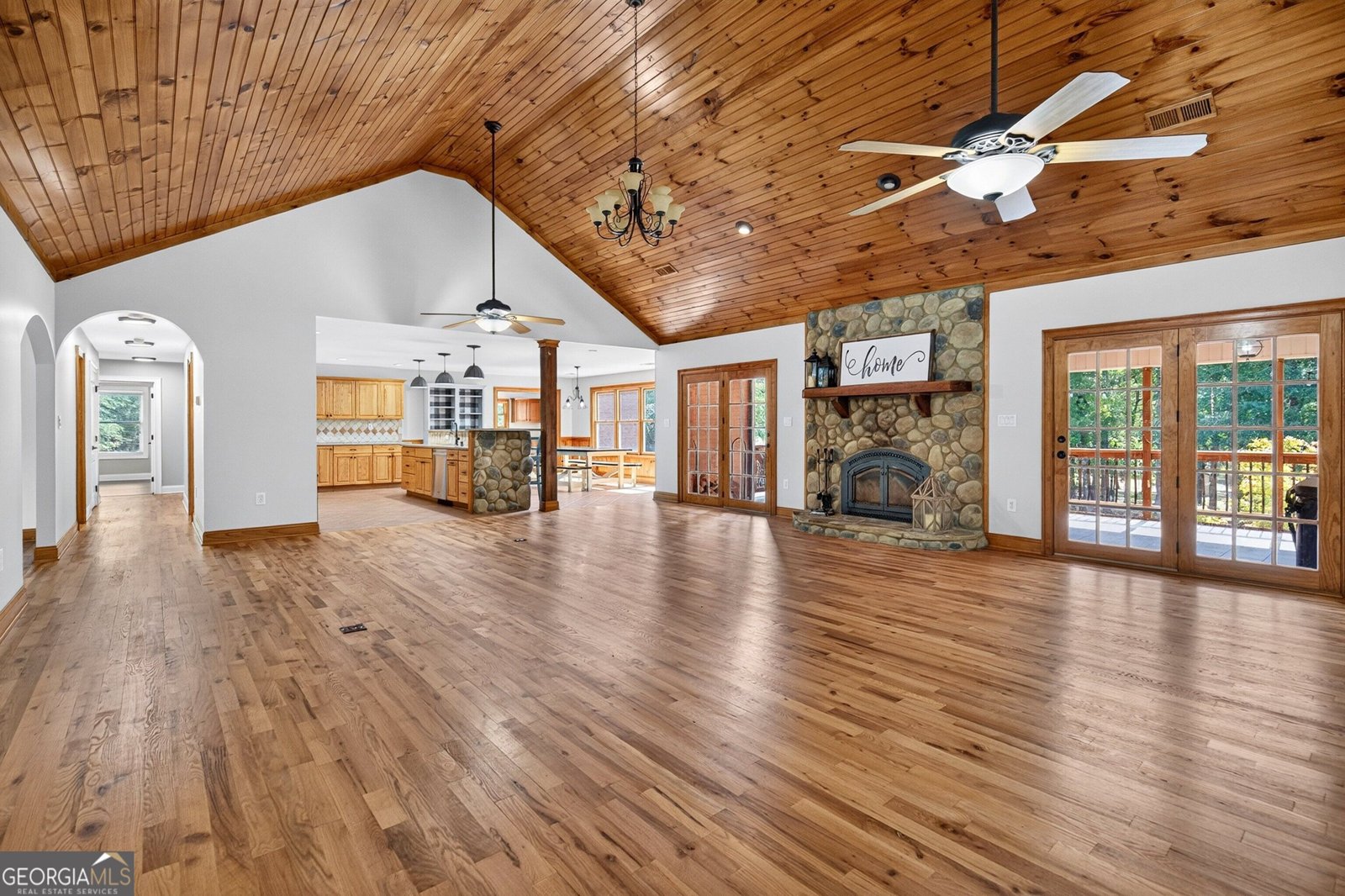 221 Valley Way Hampton - Photo 6