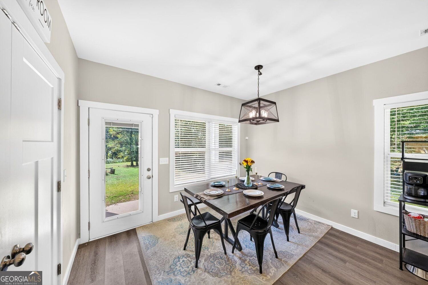 694 Railroad Avenue Comer - Photo 10