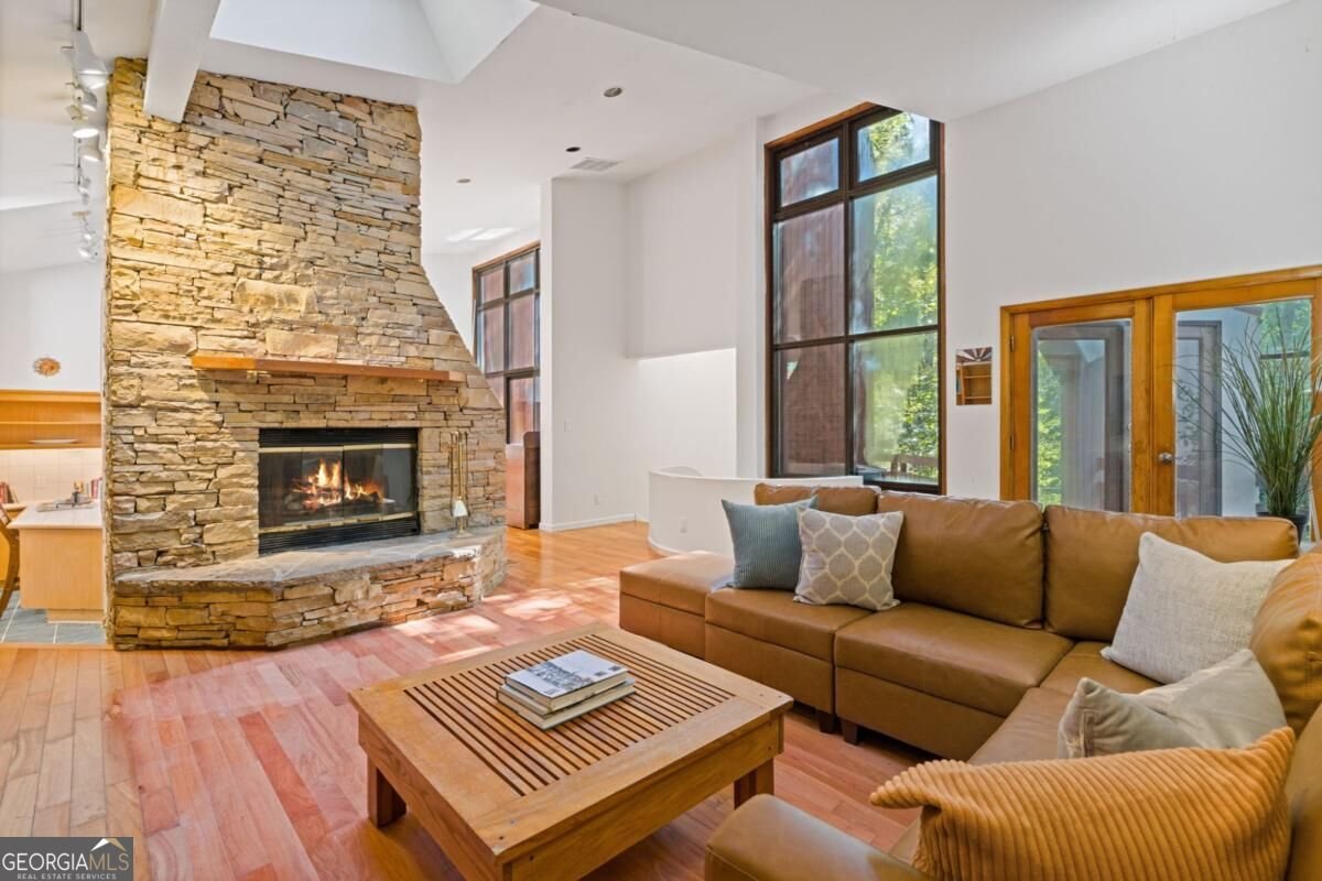 253 Lakeshore Drive Berkeley Lake - Photo 10