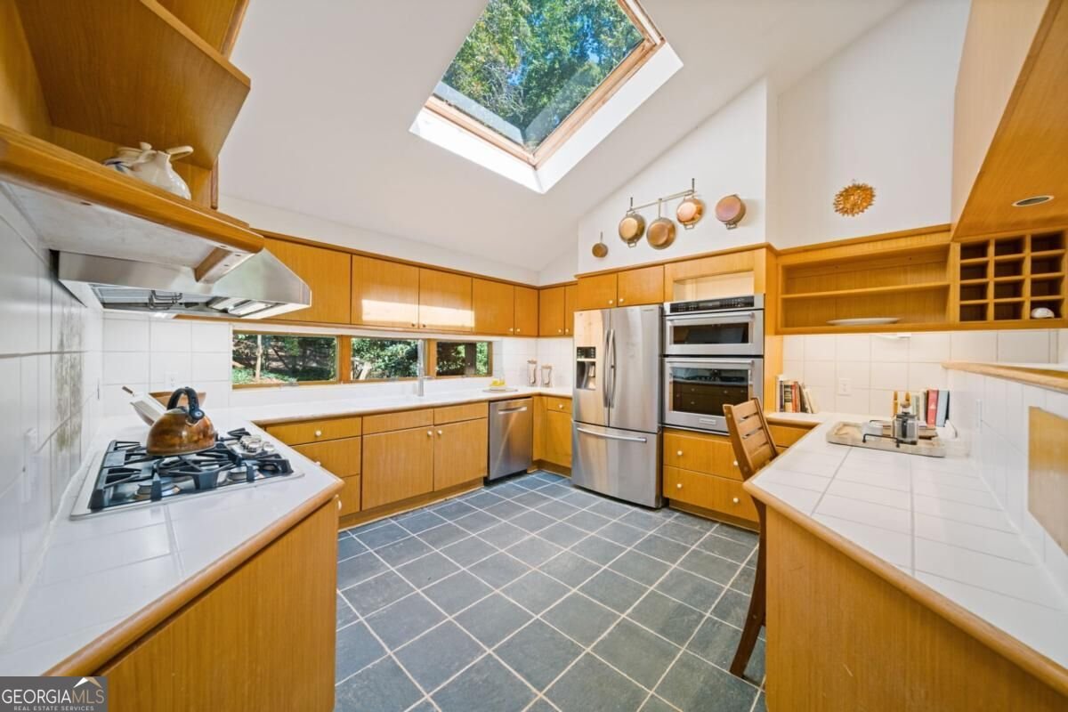 253 Lakeshore Drive Berkeley Lake - Photo 12
