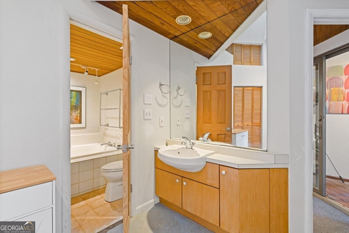 253 Lakeshore Drive Berkeley Lake - Photo 27