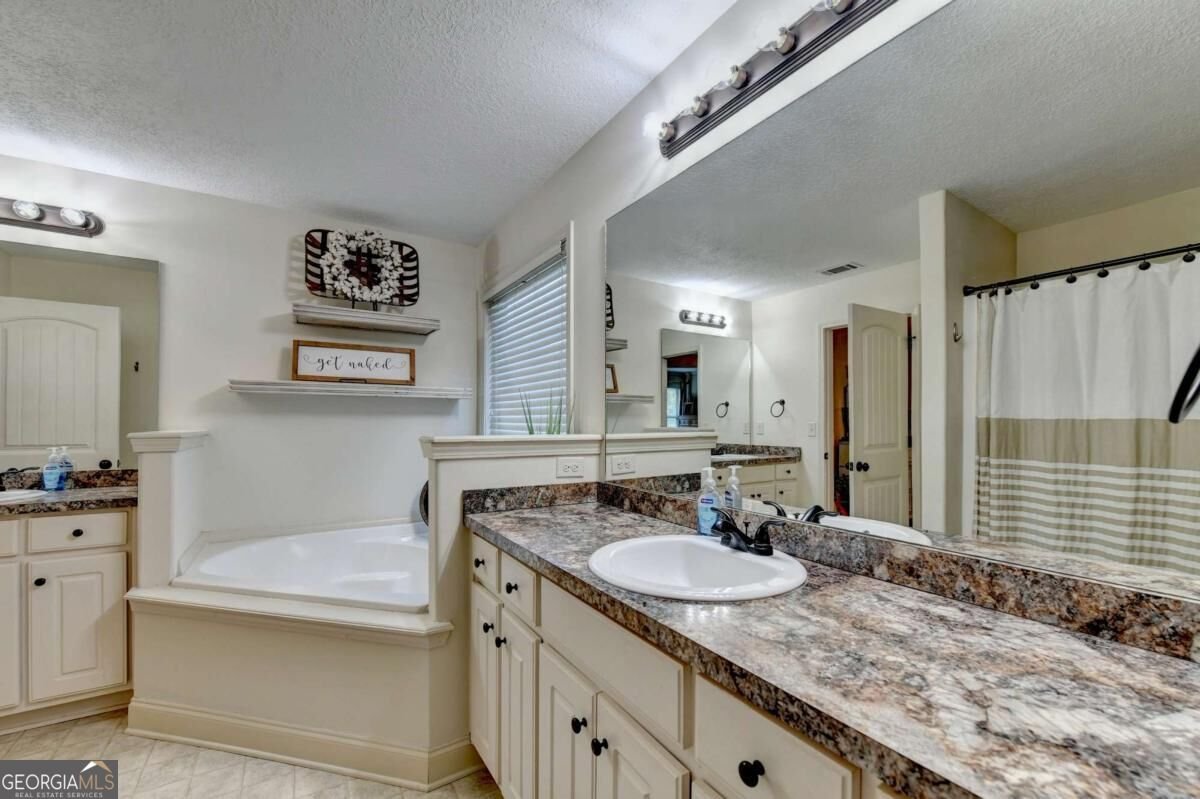 1052 Blakewood Court Bethlehem - Photo 28