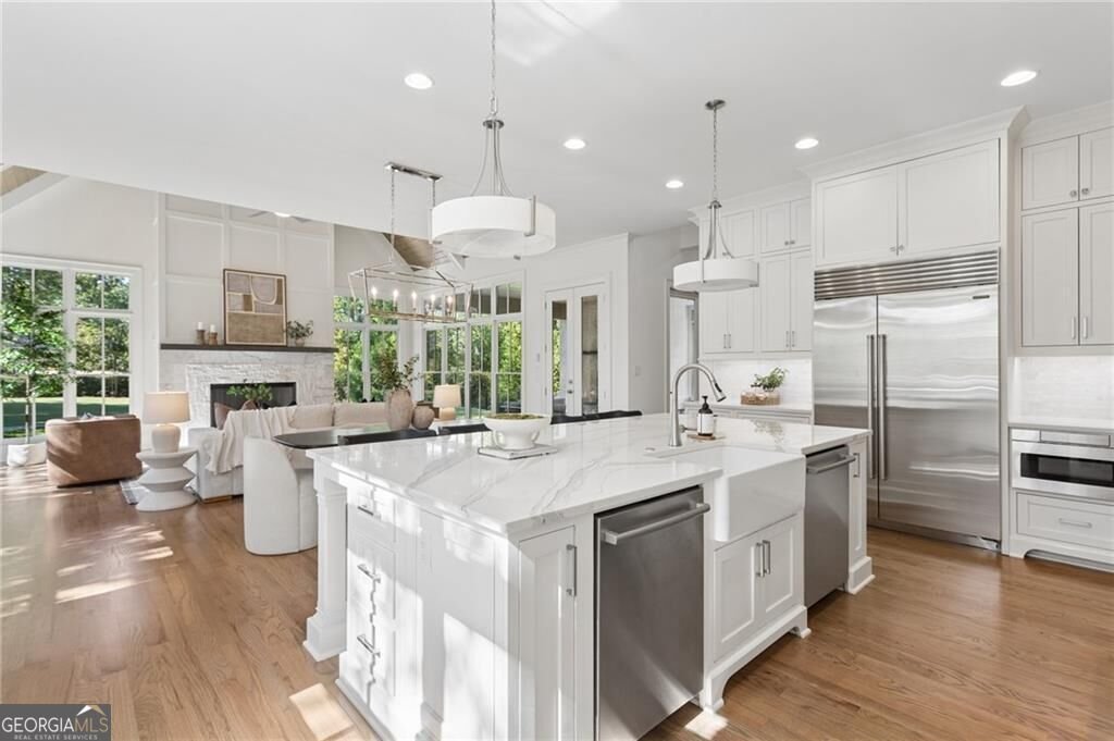 4566 Dudley Lane Sandy Springs - Photo 12
