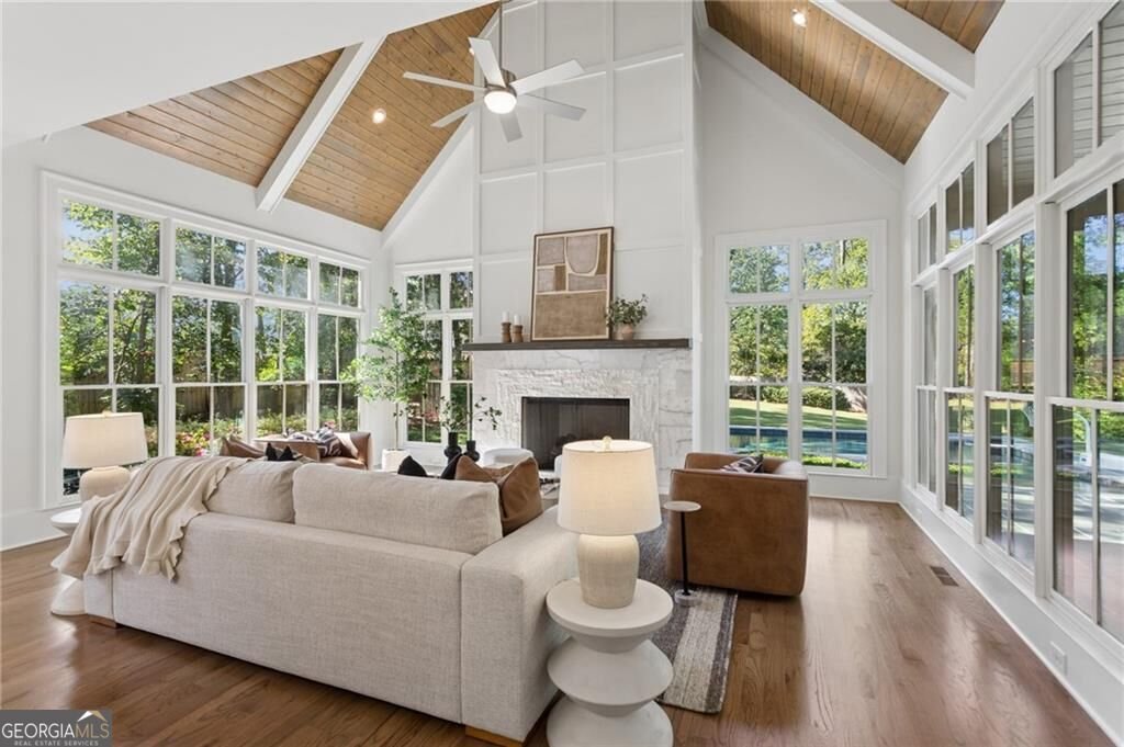 4566 Dudley Lane Sandy Springs - Photo 17