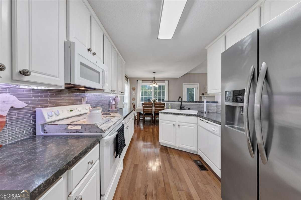 6728 Oakhurst Court Douglasville - Photo 17