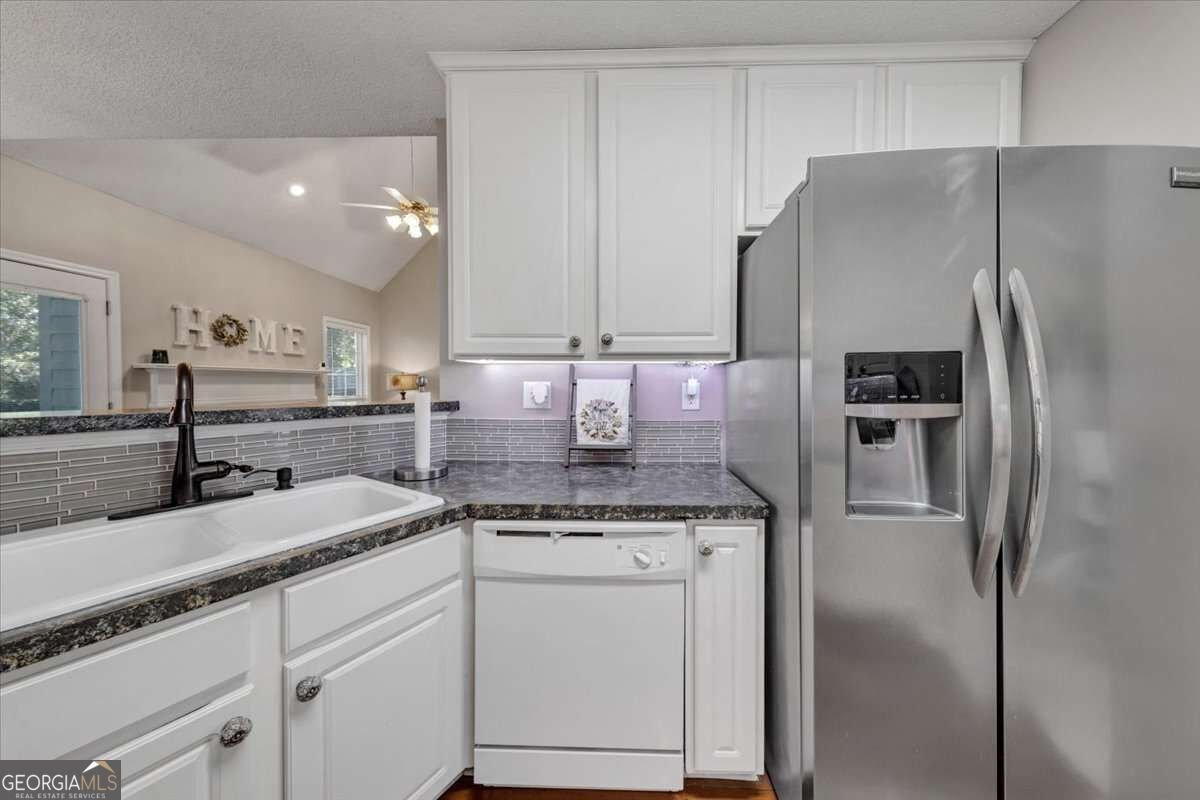 6728 Oakhurst Court Douglasville - Photo 18