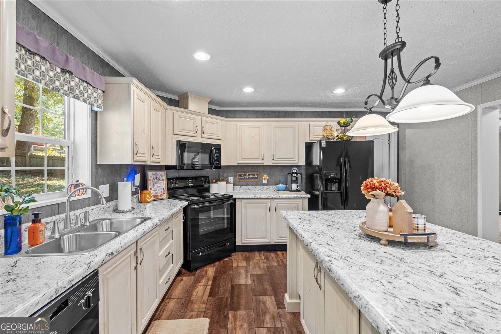 215 Navajo Trail Bowdon - Photo 16