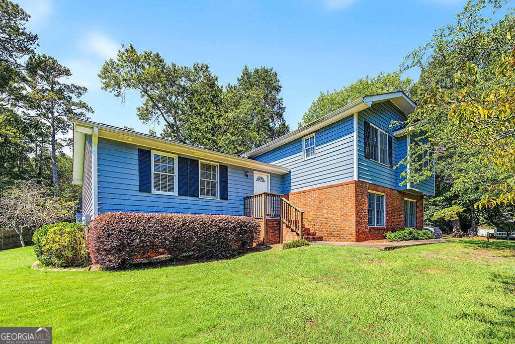 2140 Shadowood Drive Marietta - main photo