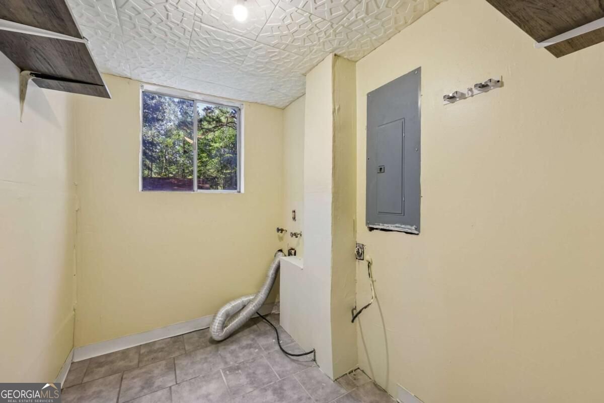 10895 Thrasher Road Jonesboro - Photo 12