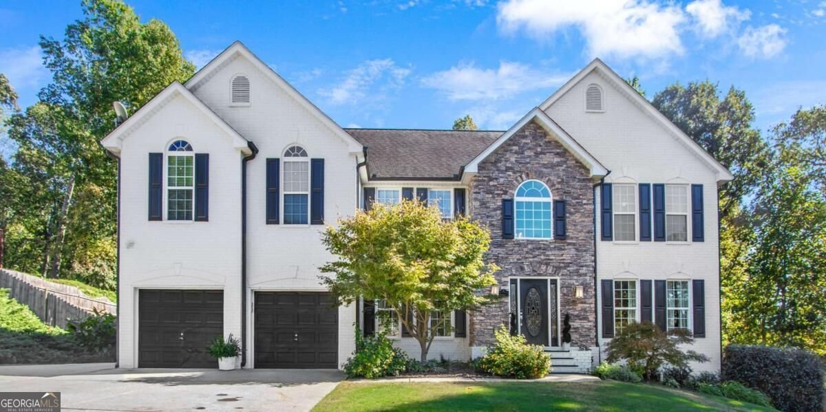 5425 Pleasant Woods Drive Flowery Branch - main photo