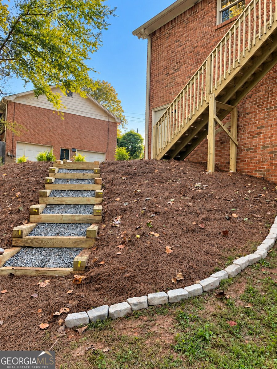 2302 Smokehouse Path Lawrenceville - Photo 9