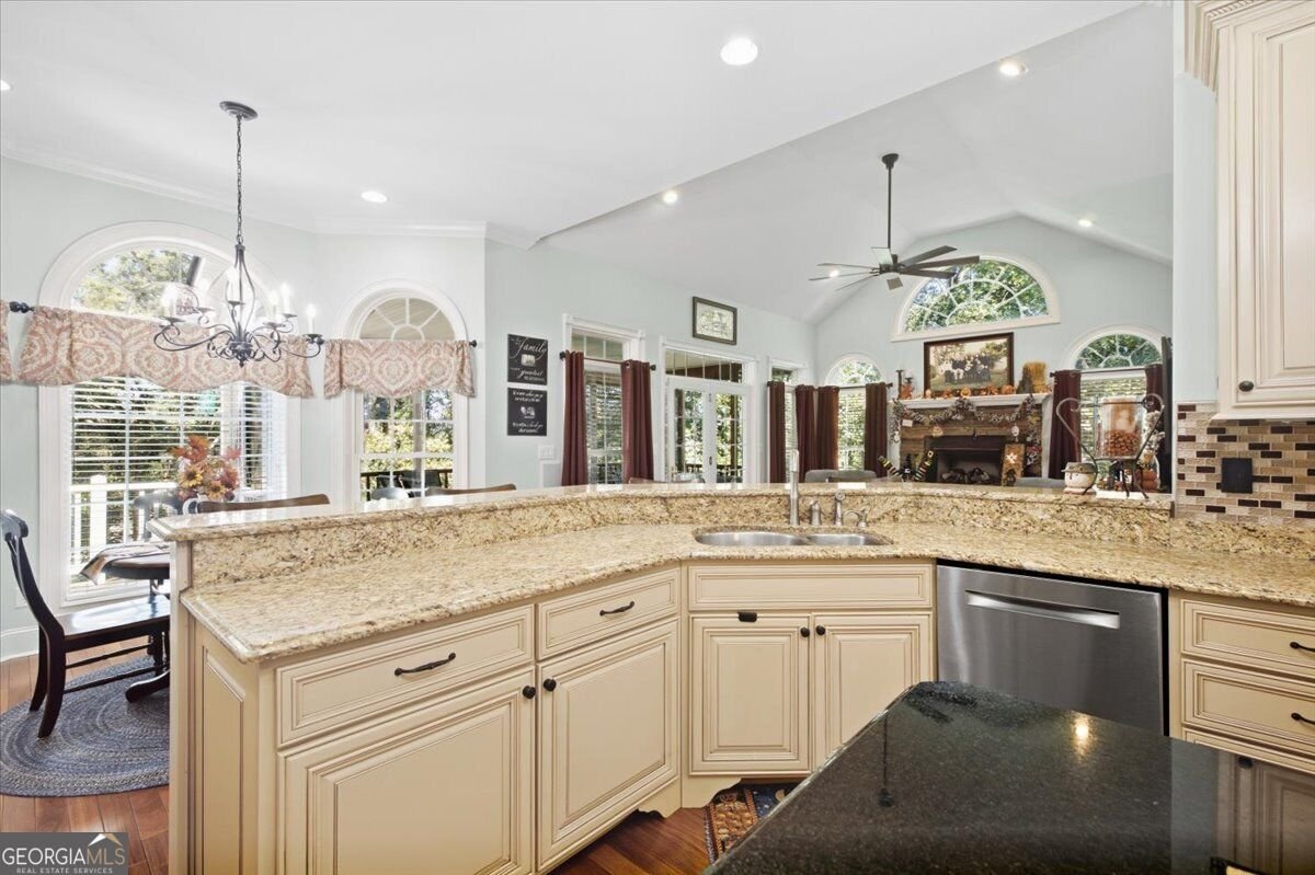 56 Saddle Brooke Lane Rock Spring - Photo 13