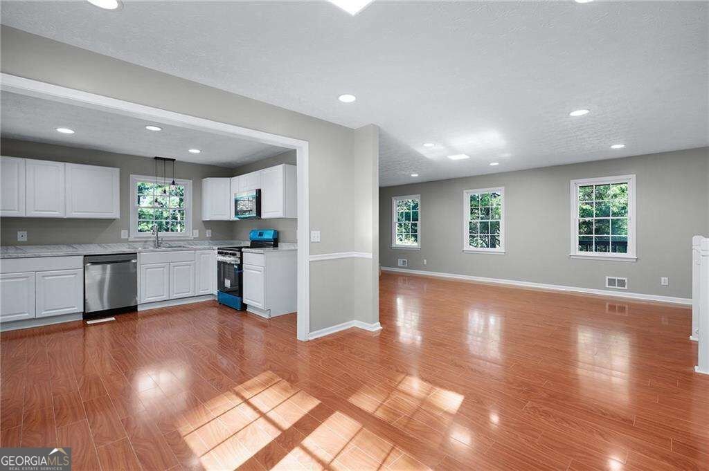 303 Old Farm Road Woodstock - Photo 12