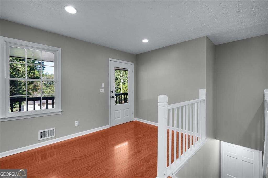 303 Old Farm Road Woodstock - Photo 6