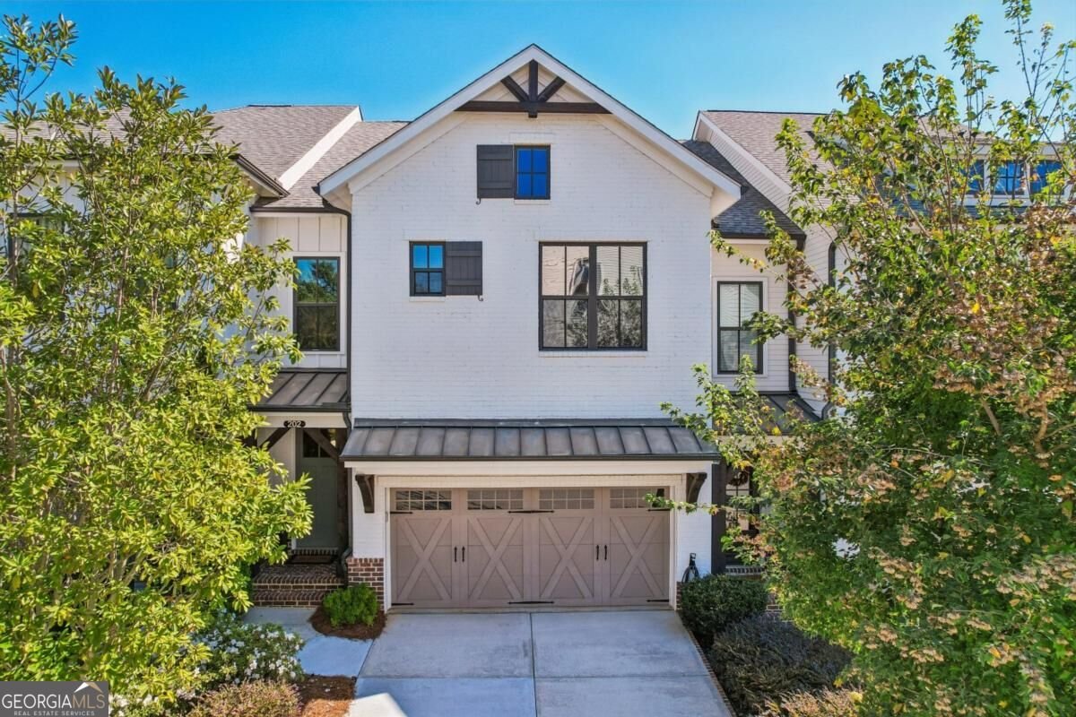 202 Phillips Lane Alpharetta - main photo