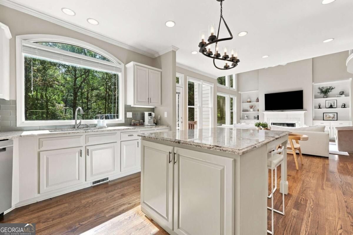 315 Maycroft Court Roswell - Photo 10