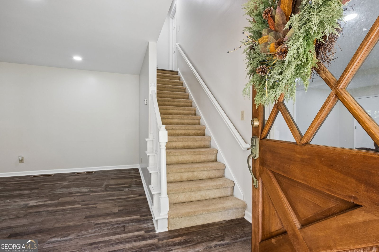 392 Princeton Way Lawrenceville - Photo 8
