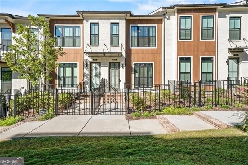 405 Olmstead Way Alpharetta - main photo