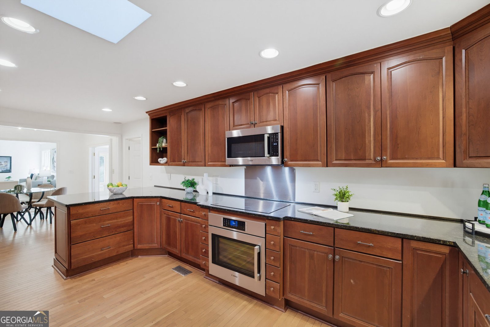 415 Forest Hills Drive Sandy Springs - Photo 15
