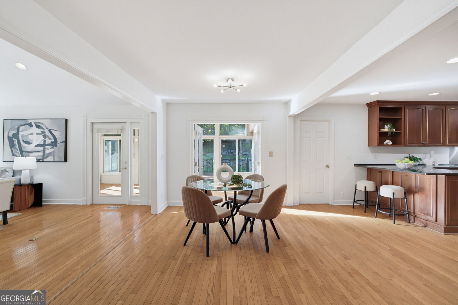 415 Forest Hills Drive Sandy Springs - Photo 9