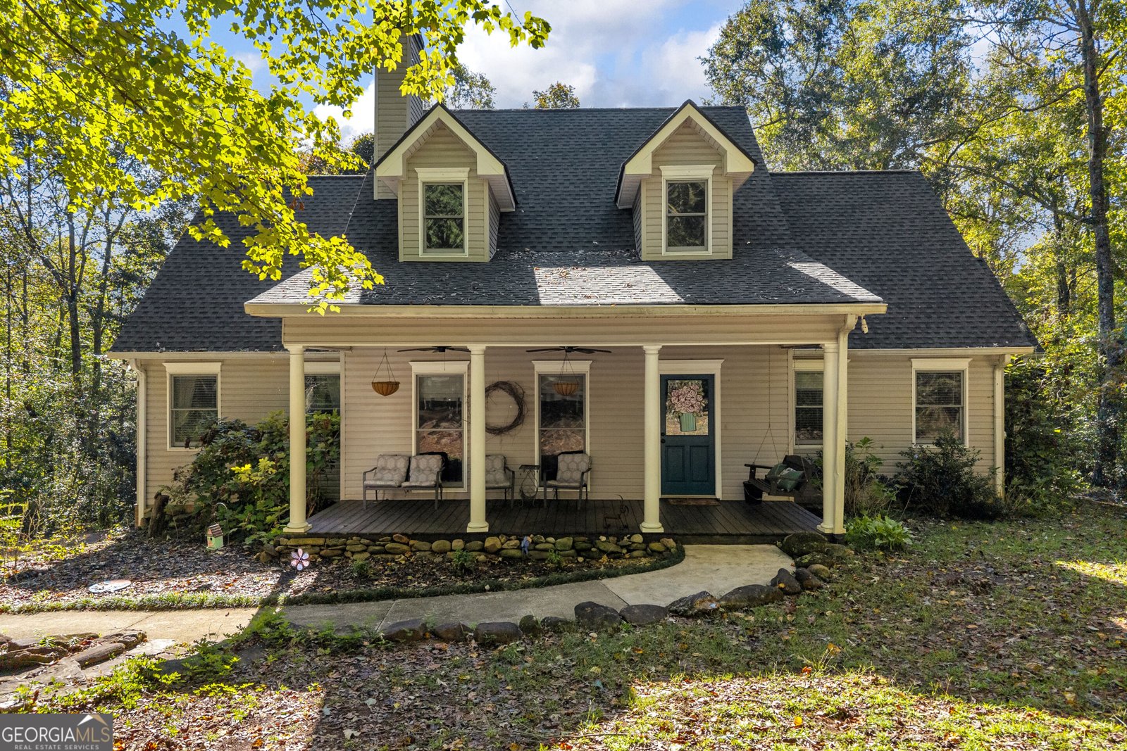 399 Grindstone Creek Drive Clarkesville - main photo