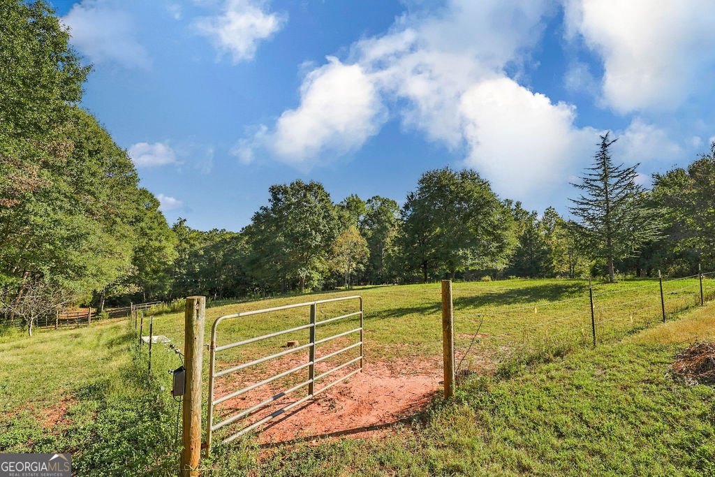 2459 Bear Creek Road Statham - Photo 41